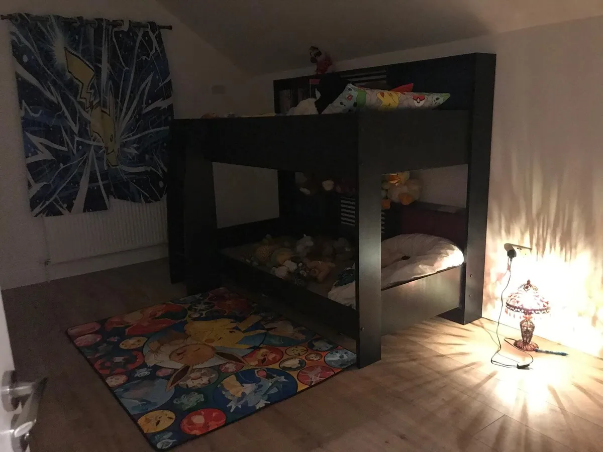 Bunk bed with shelves - Image 2