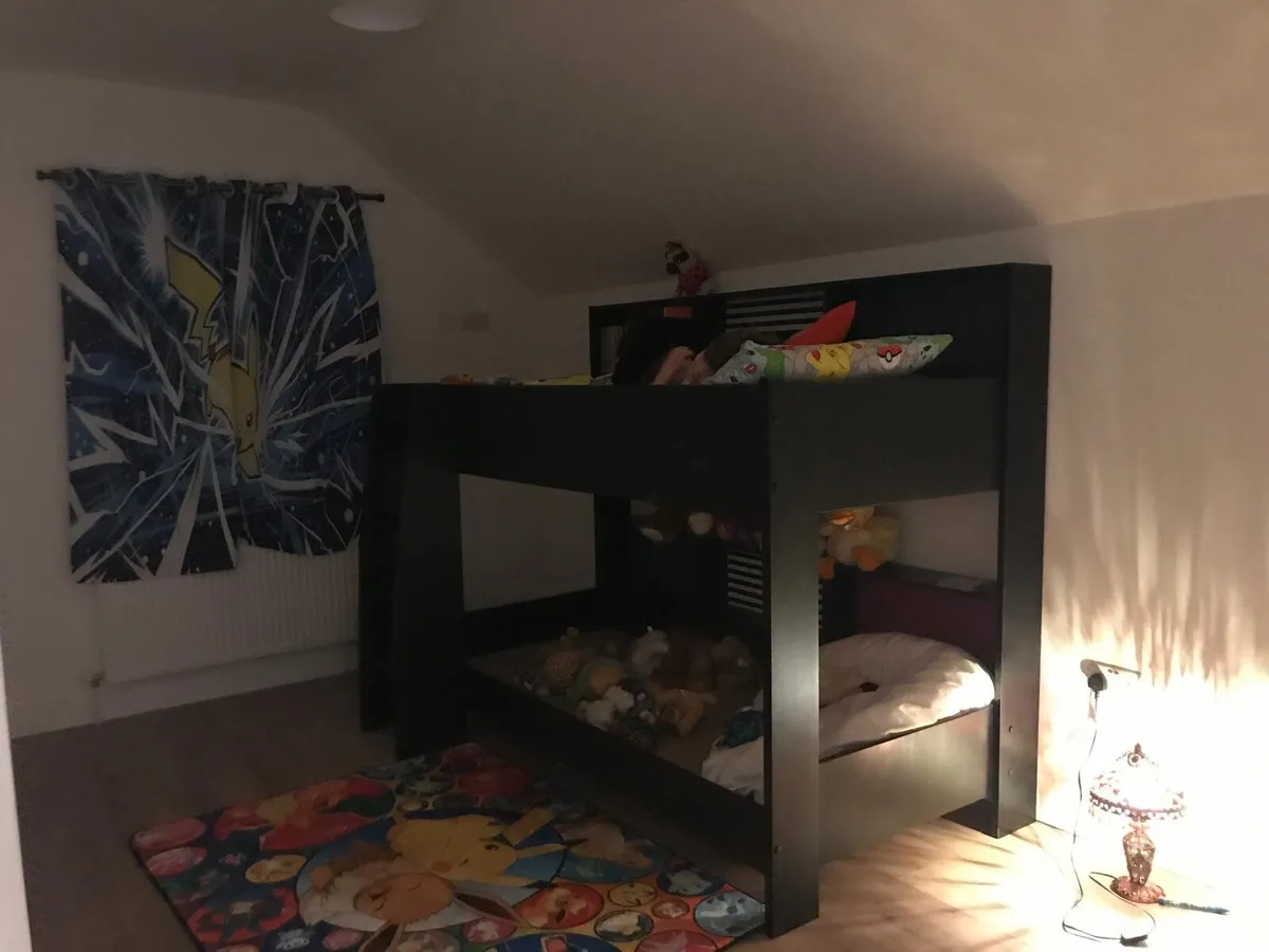 Bunk bed with shelves - Image 3