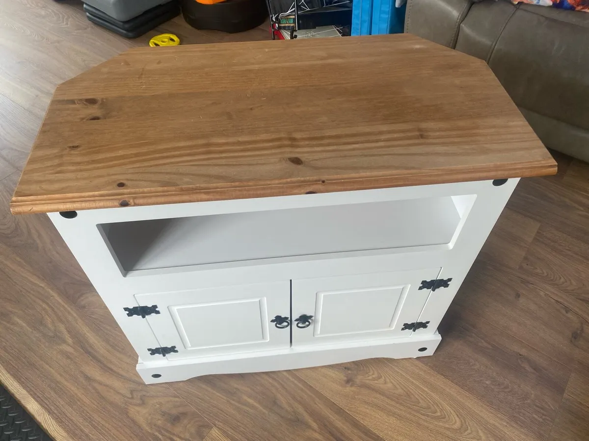 Tv unit