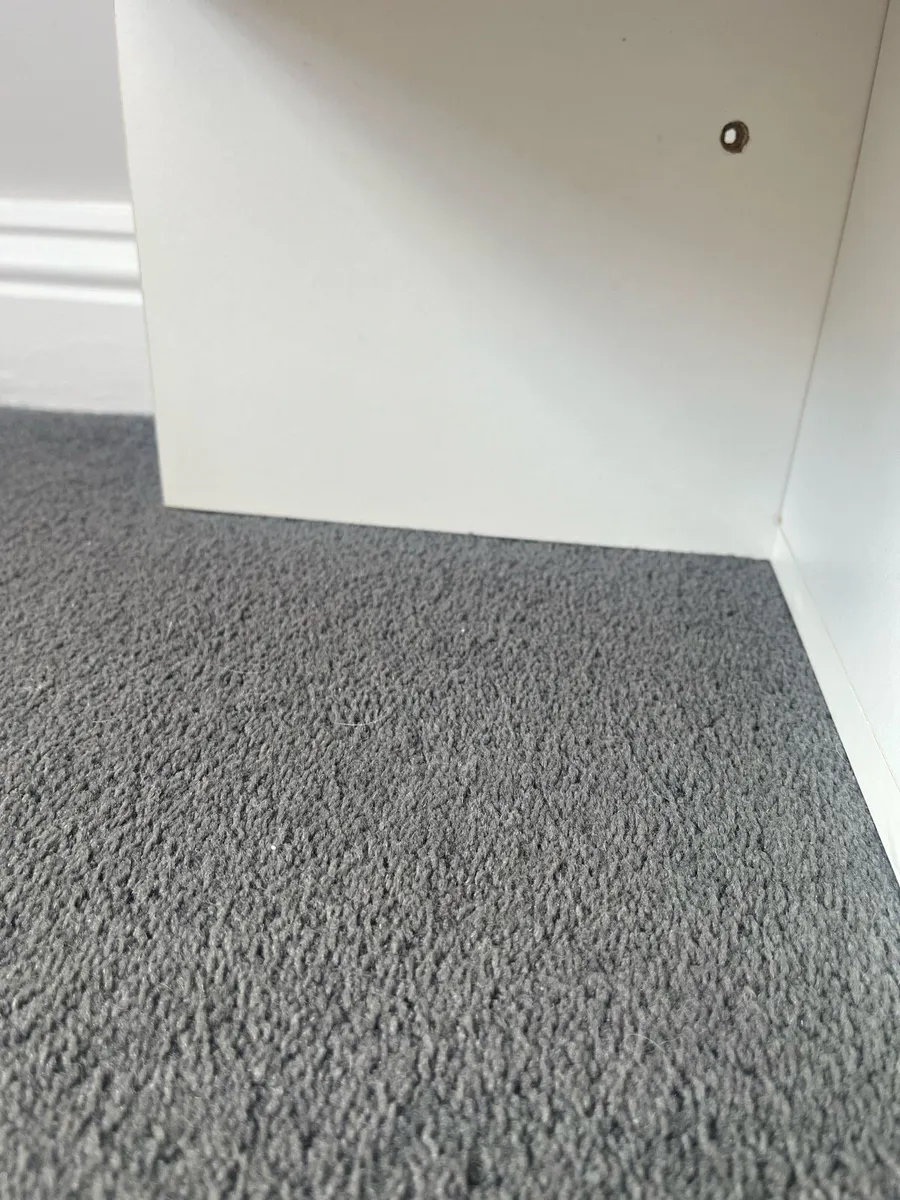 White shelf - Image 4