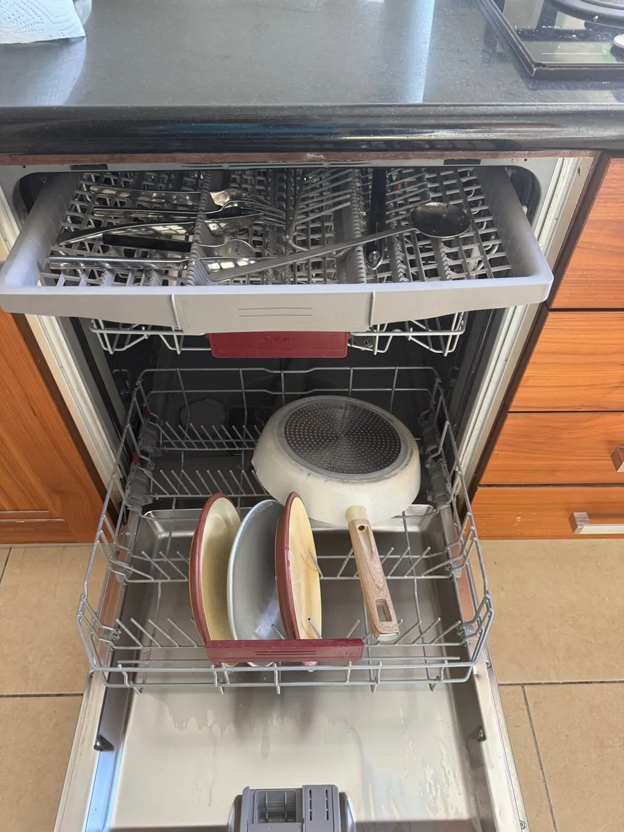 Neff Integrated Dishwasher - Image 4