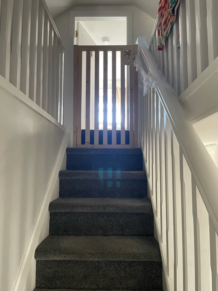 Handmade stairgate. Ash Key house’s - Image 3