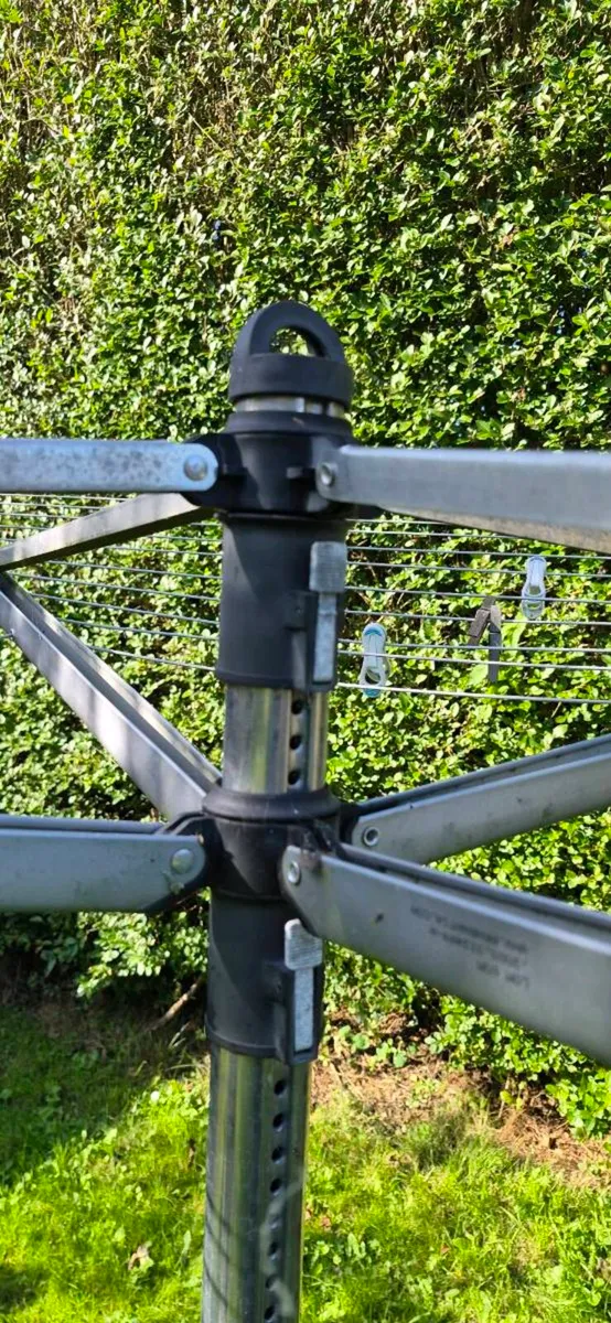 Brabantia rotary clothes line - Image 3