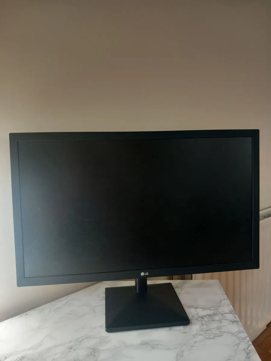 Second Hand LG Monitor For Sale - Image 1