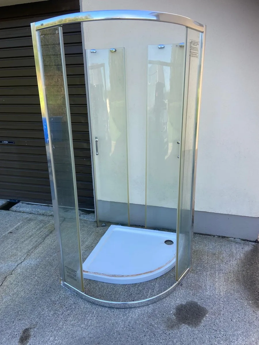 Shower tray and doors