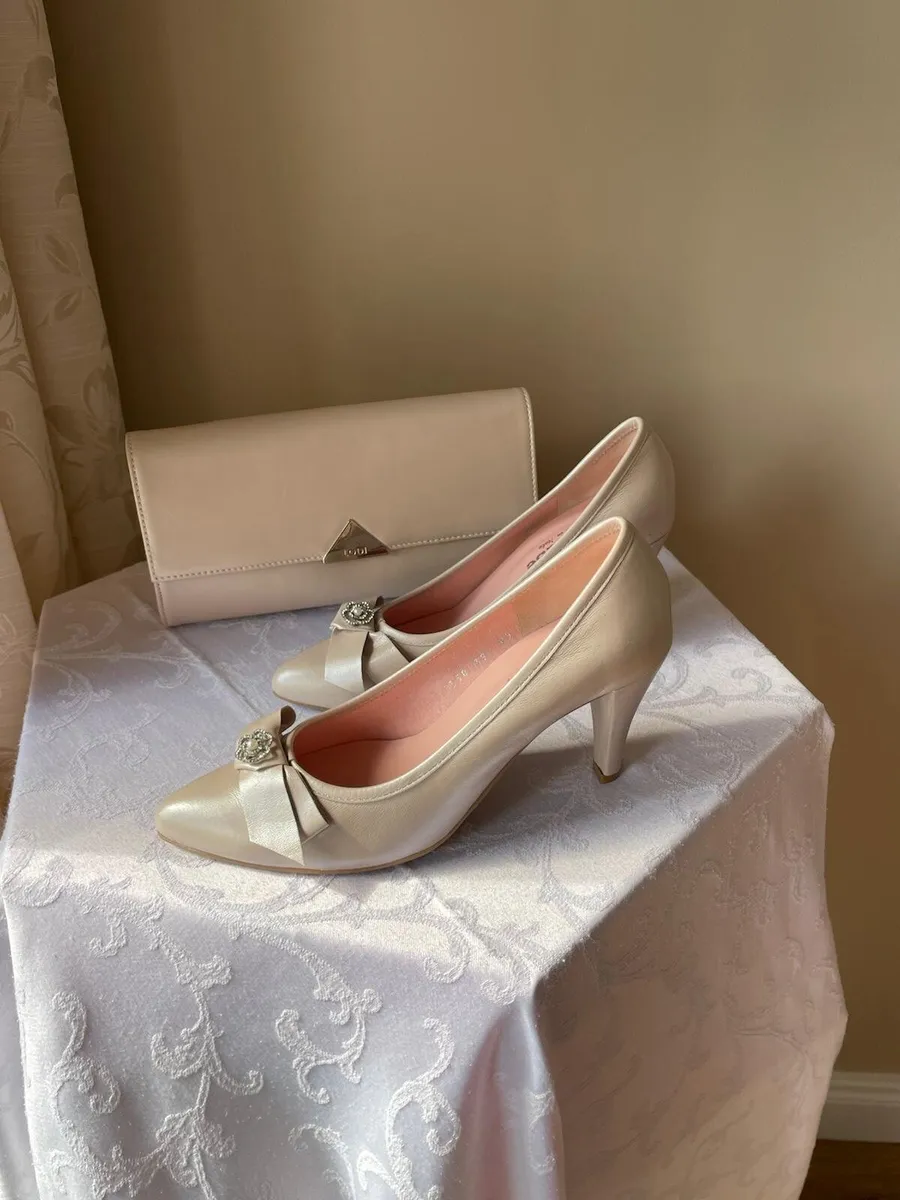 Shoes - Image 2