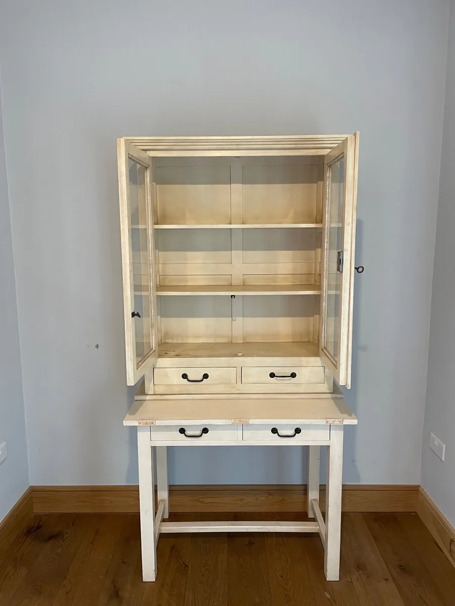 Cabinet - Image 4