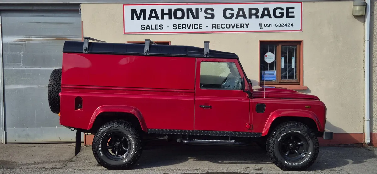 Land Rover Defender Hardtop 110 Plus Vat - Image 3