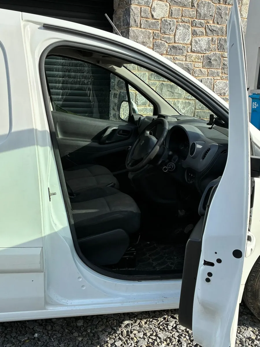 Peugeot Partner 2017 - Image 2