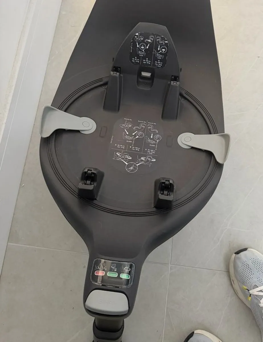 Cybex Base Z - Image 1