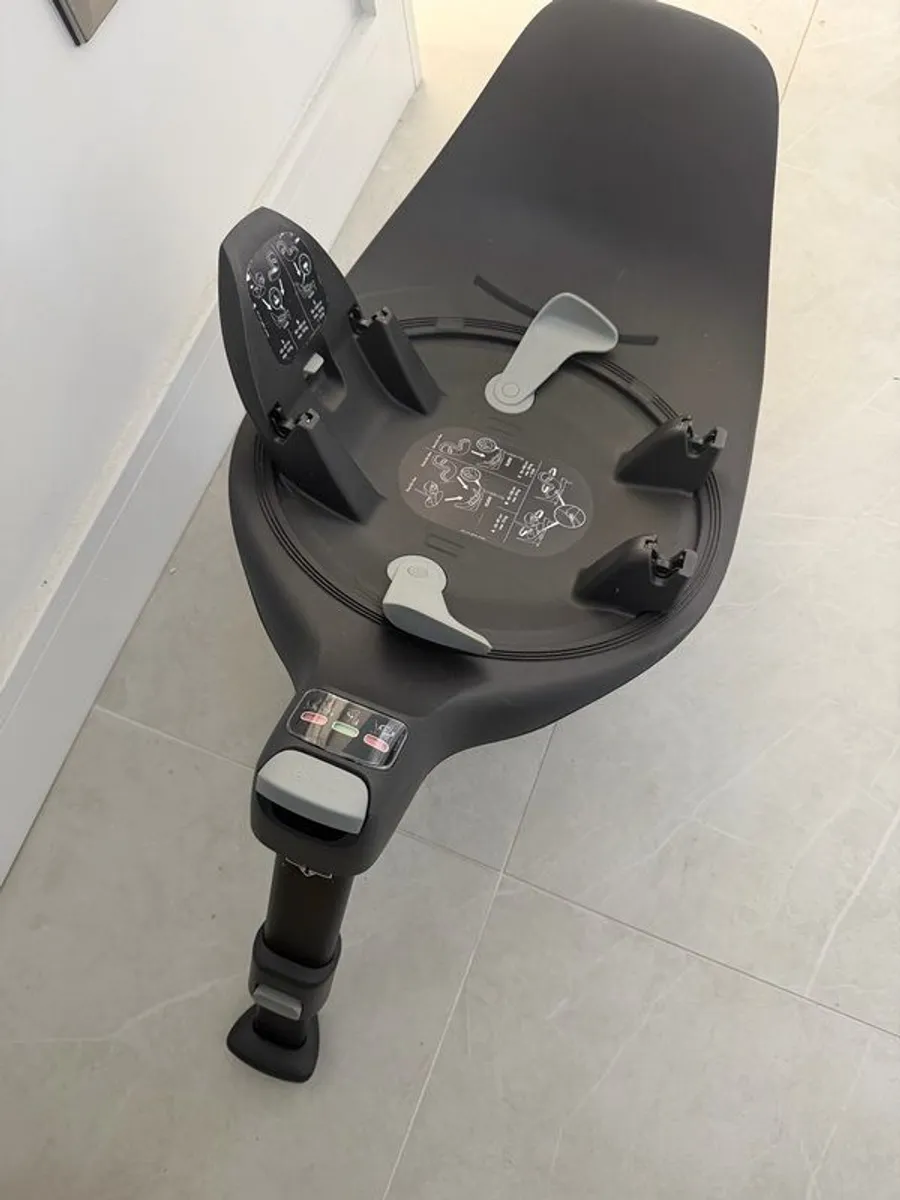 Cybex Base Z - Image 2