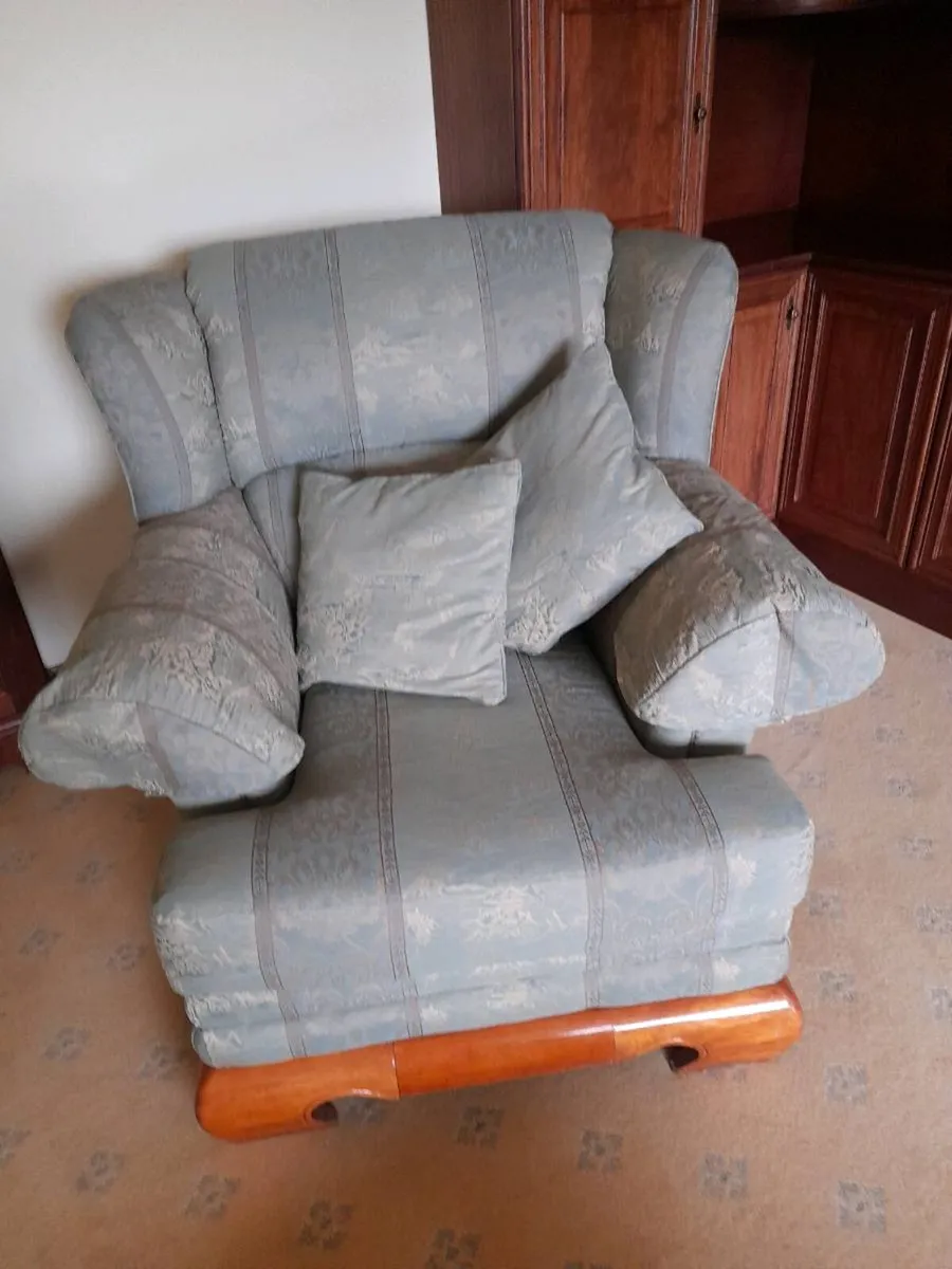 Suite of furniture - Image 3