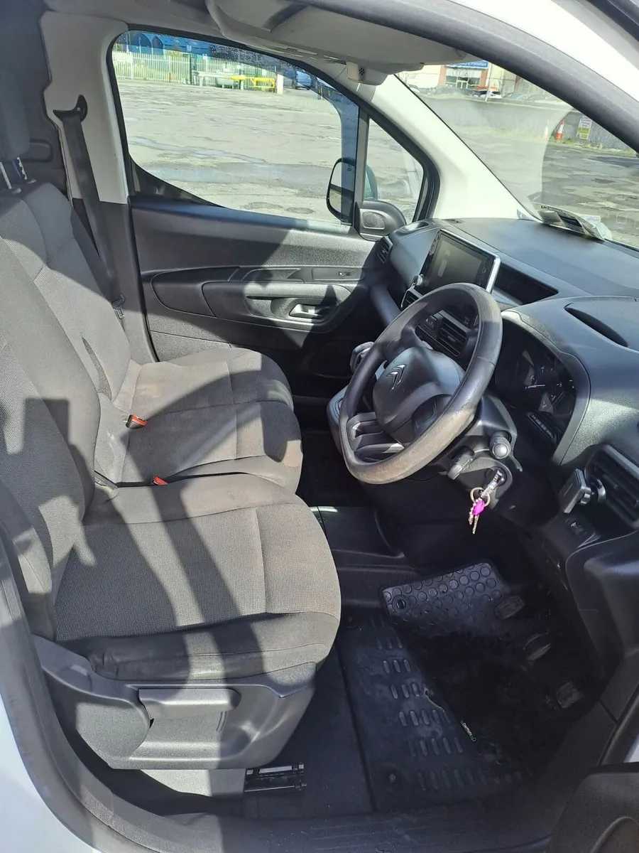 2019 Berlingo No VAT - Image 4