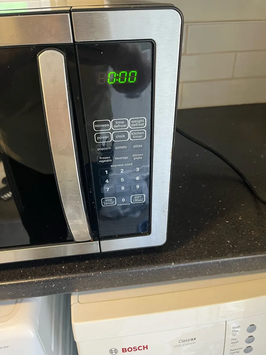 microwave - Image 2