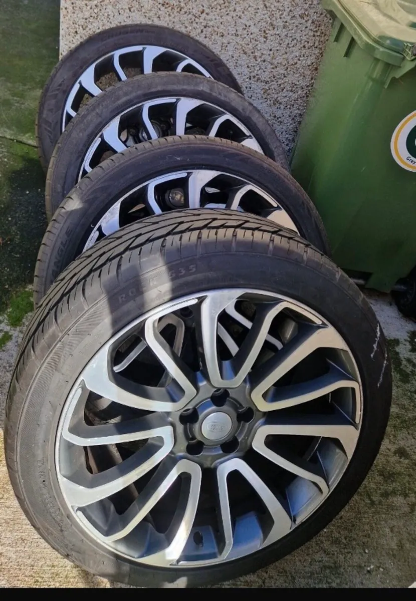 22” Range Rover Alloys - Image 1