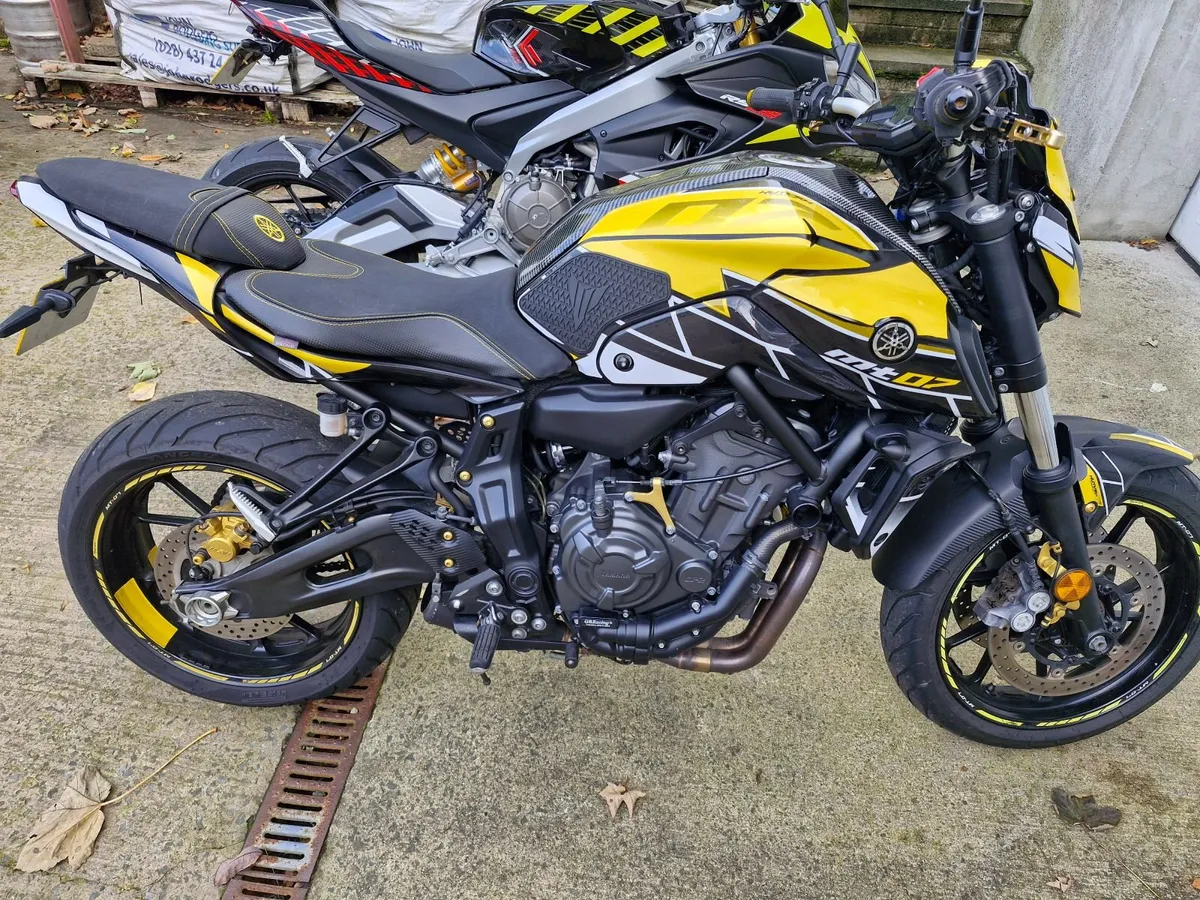 YAMAHA MT 2022 - Image 3
