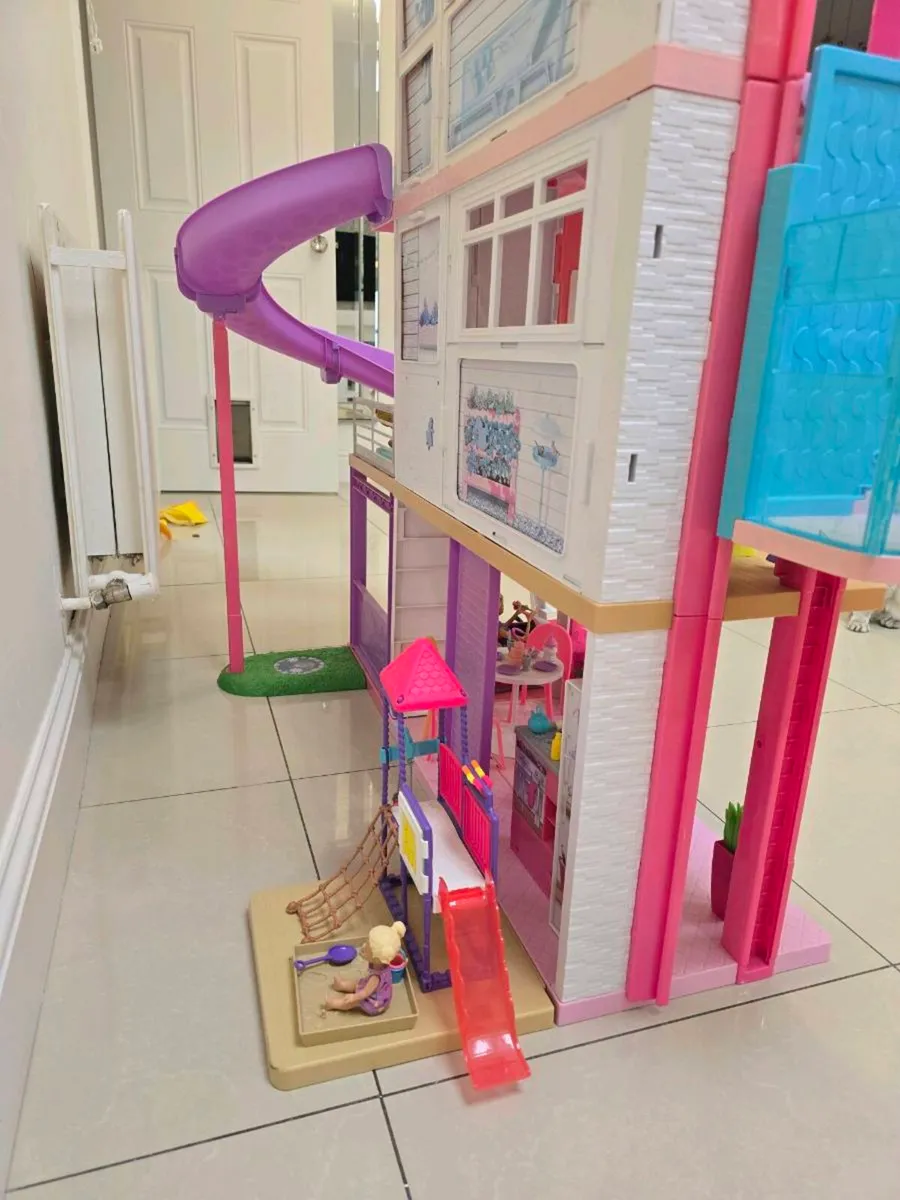 BARBIE DREAMHOUSE – HUGE COMPLETE BUNDLE - Image 4
