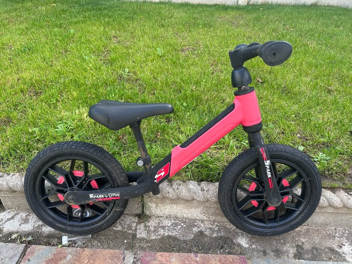 Child’s Bike & Balance Bike - Image 3