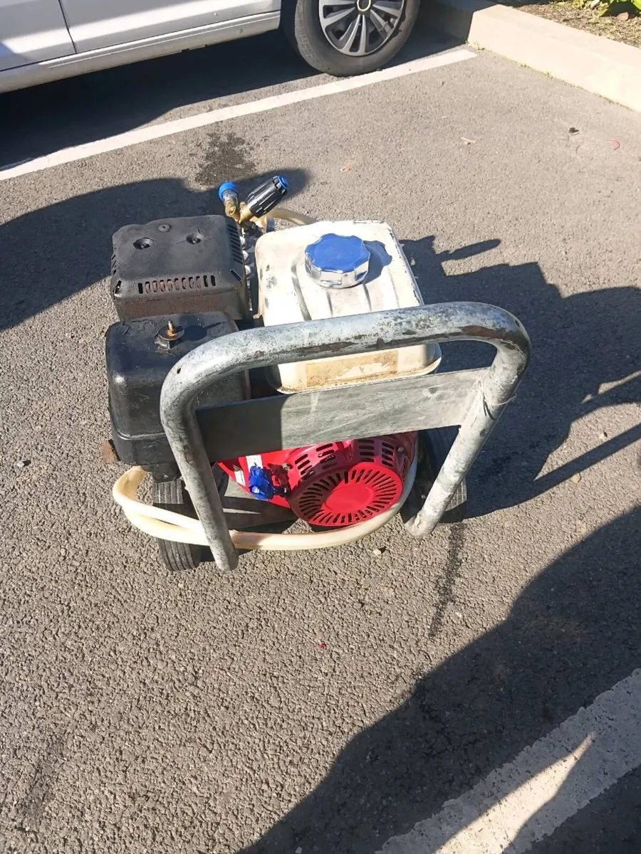 Honda power washer 13 hp - Image 1