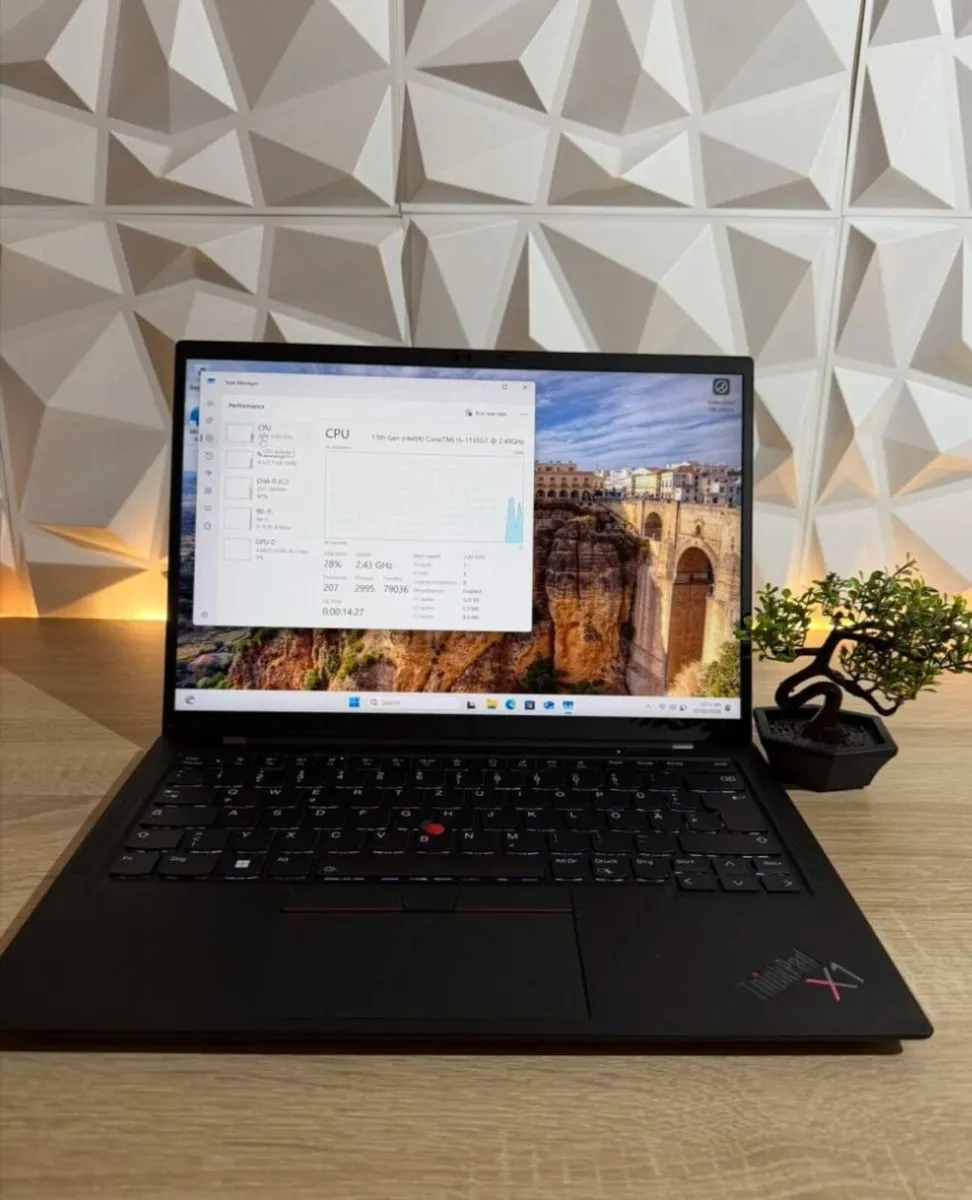 lenovo thinkpad x1 carbon gen 9 - Image 2