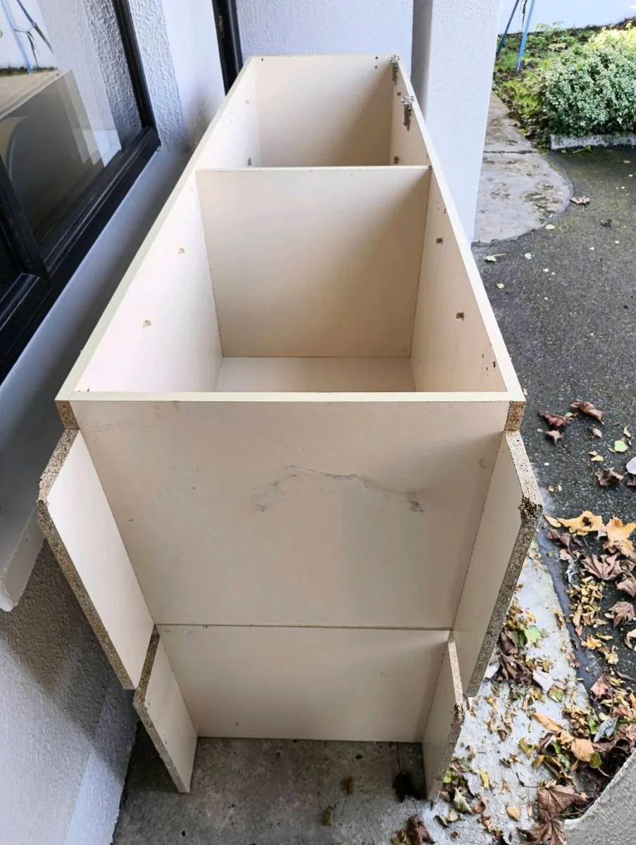 Wardrobe - Image 4