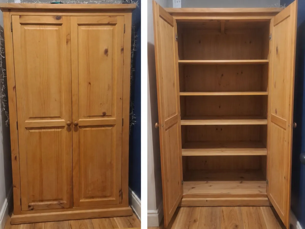 Easy living matching chest of drawers and wardetob - Image 4