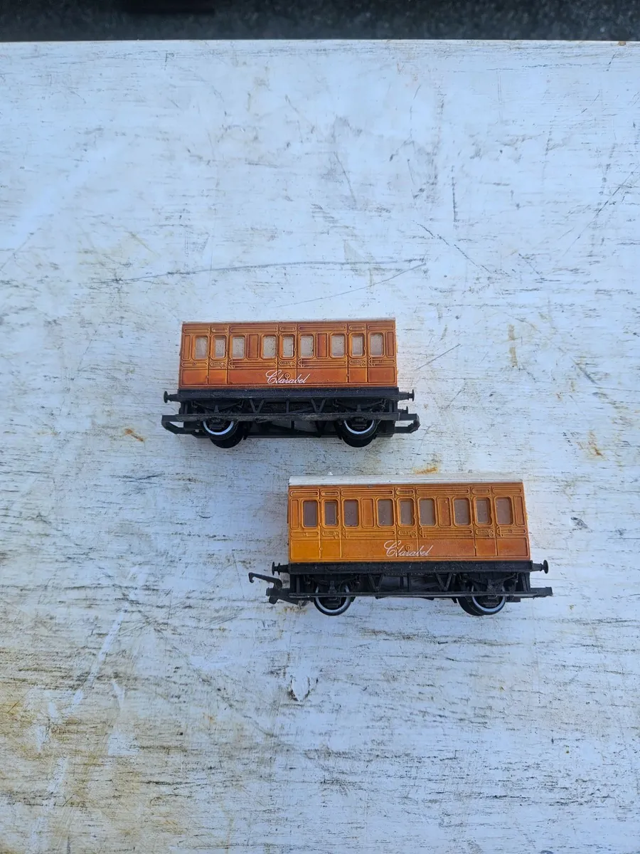 Hornby OO Gauge Thomas the Tank Carraiges - Image 3