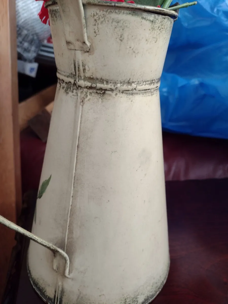 Vintage tin ornament jug - Image 2