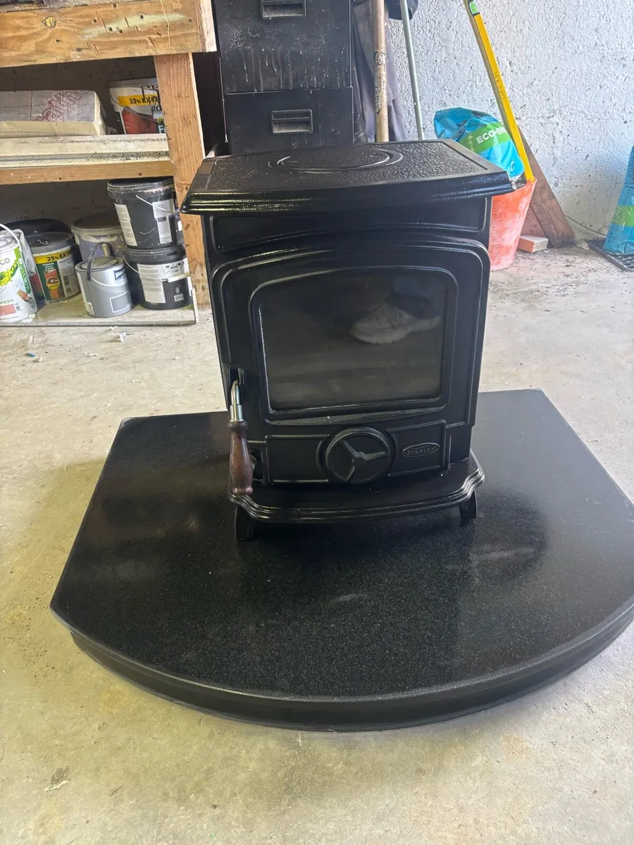 Stove - Image 1