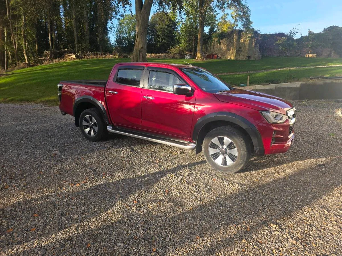2022 Isuzu Dmax - Image 2