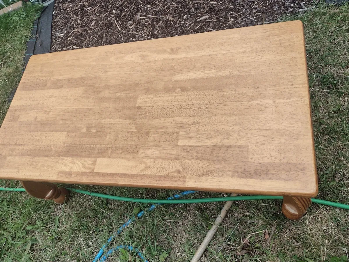 Large Oak coffee table - Image 2