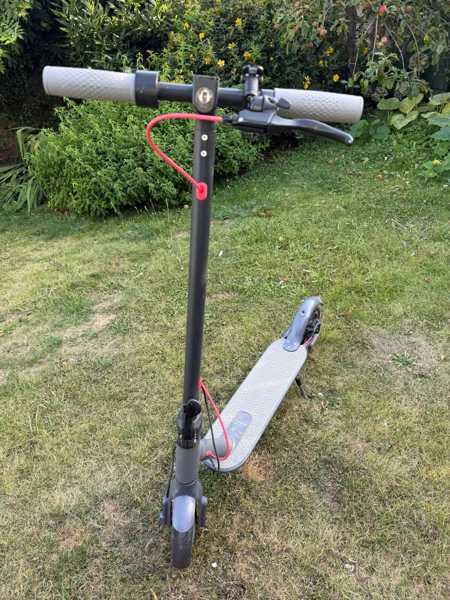 AOVOPRO Electric Scooter - Image 3