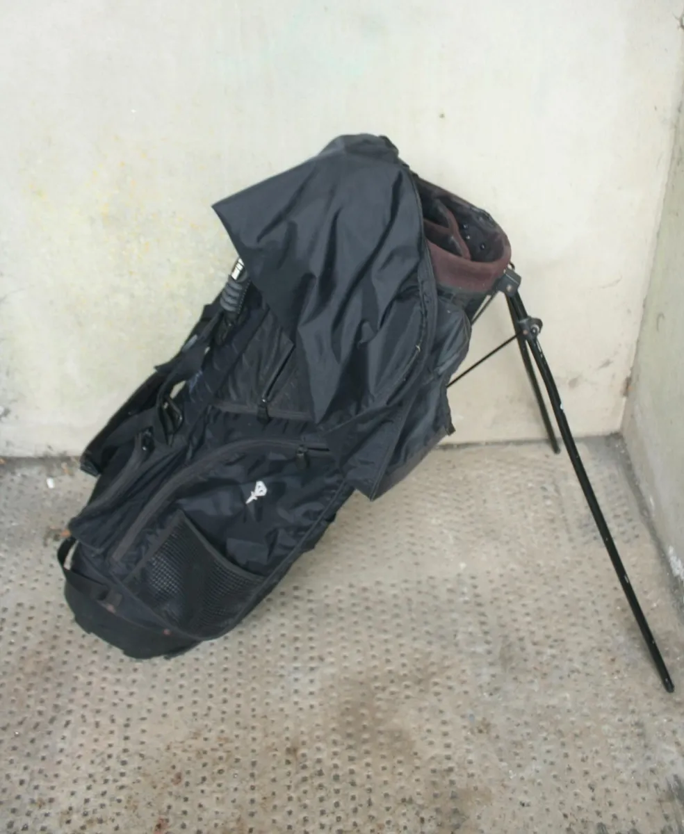 Golf equipment - Image 1