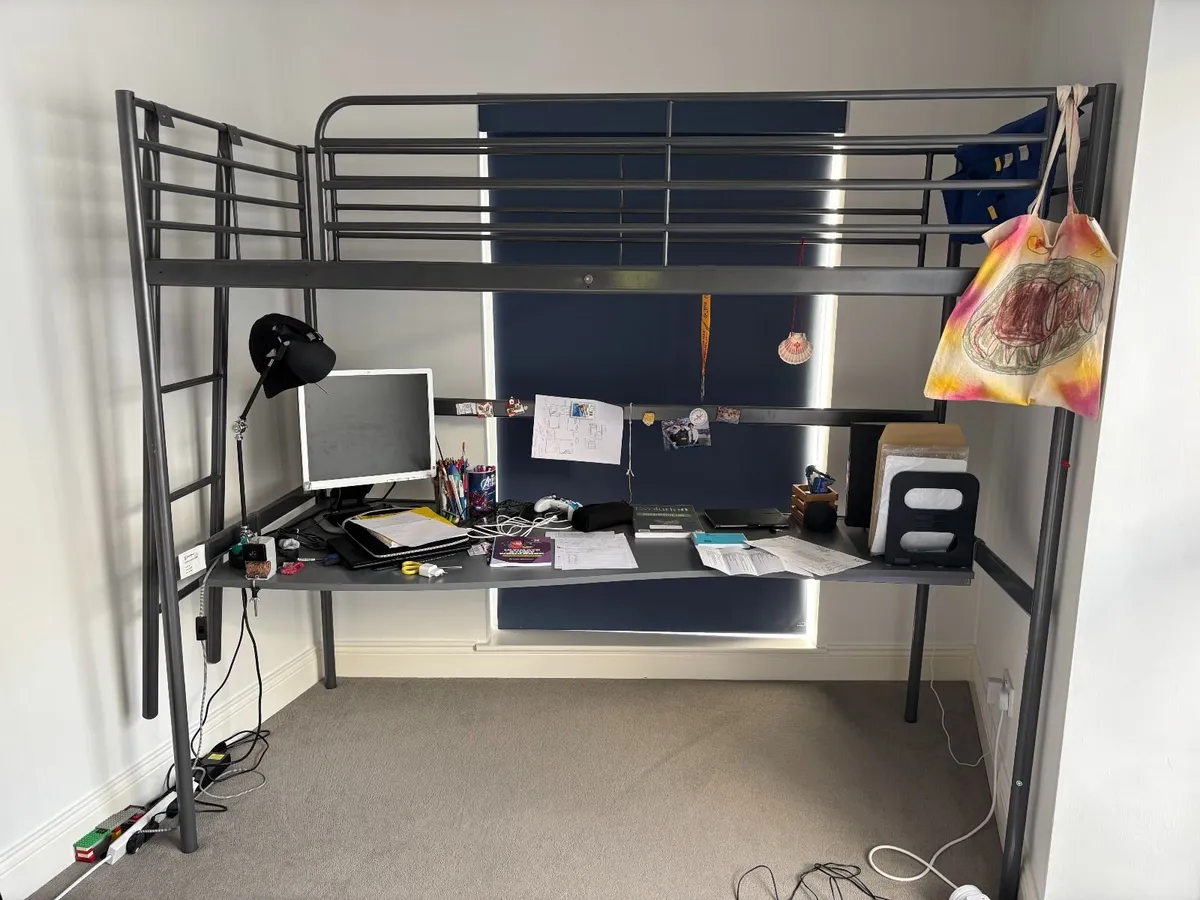 Bunk bed with desk - Image 1