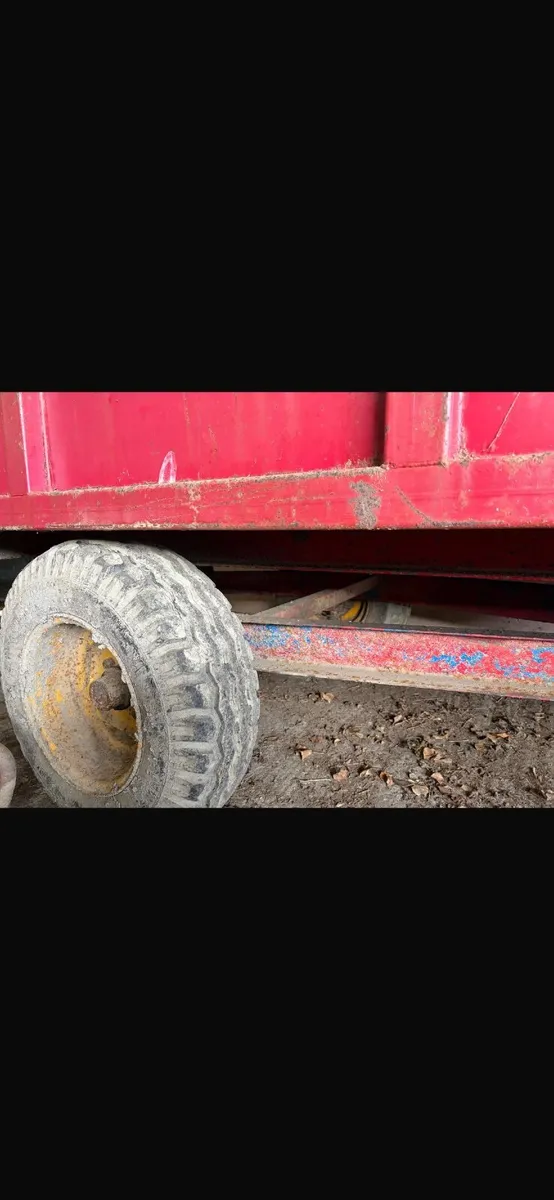 Trailer - Image 2