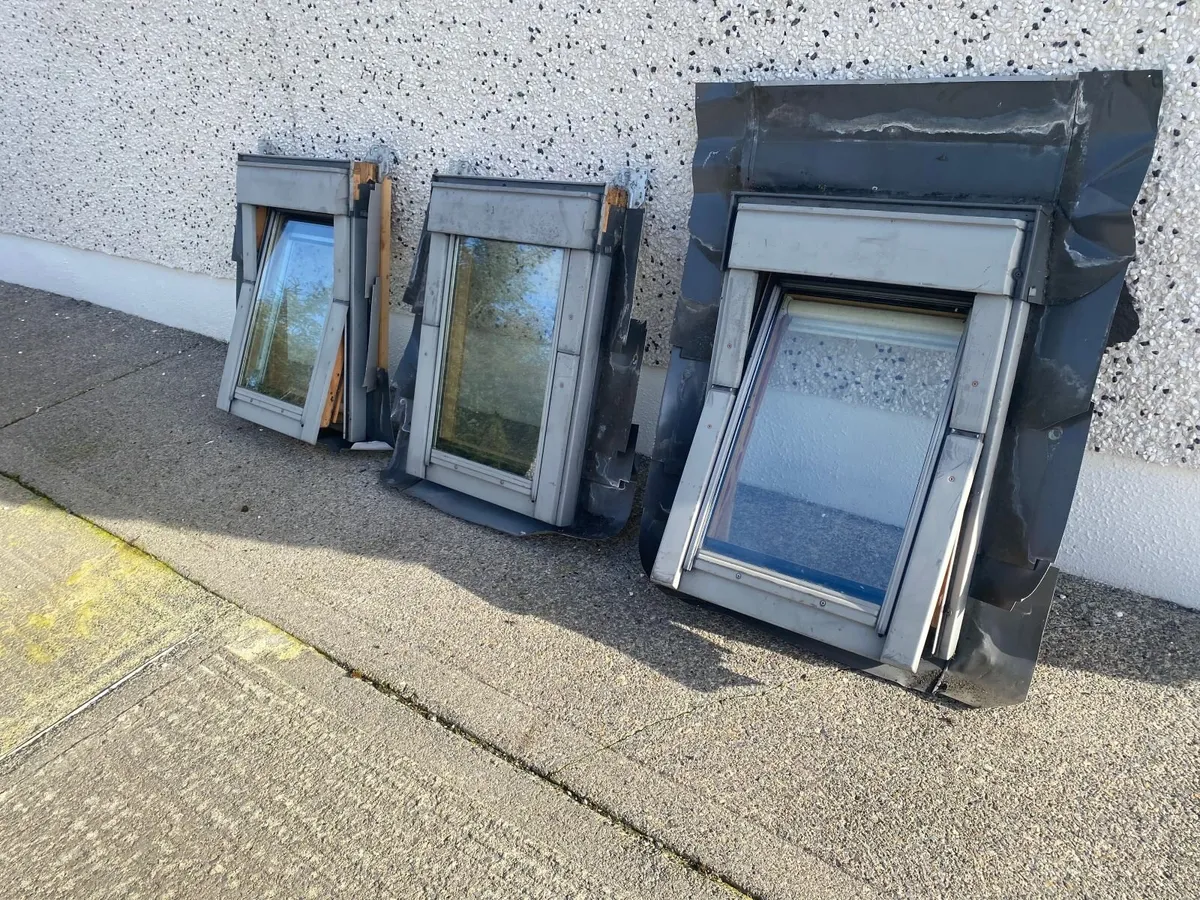 3 x  Velux Windows - Image 1