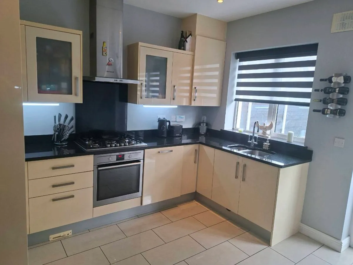 Kitchen and appliances - Image 2