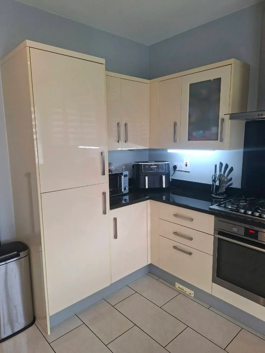 Kitchen and appliances - Image 3