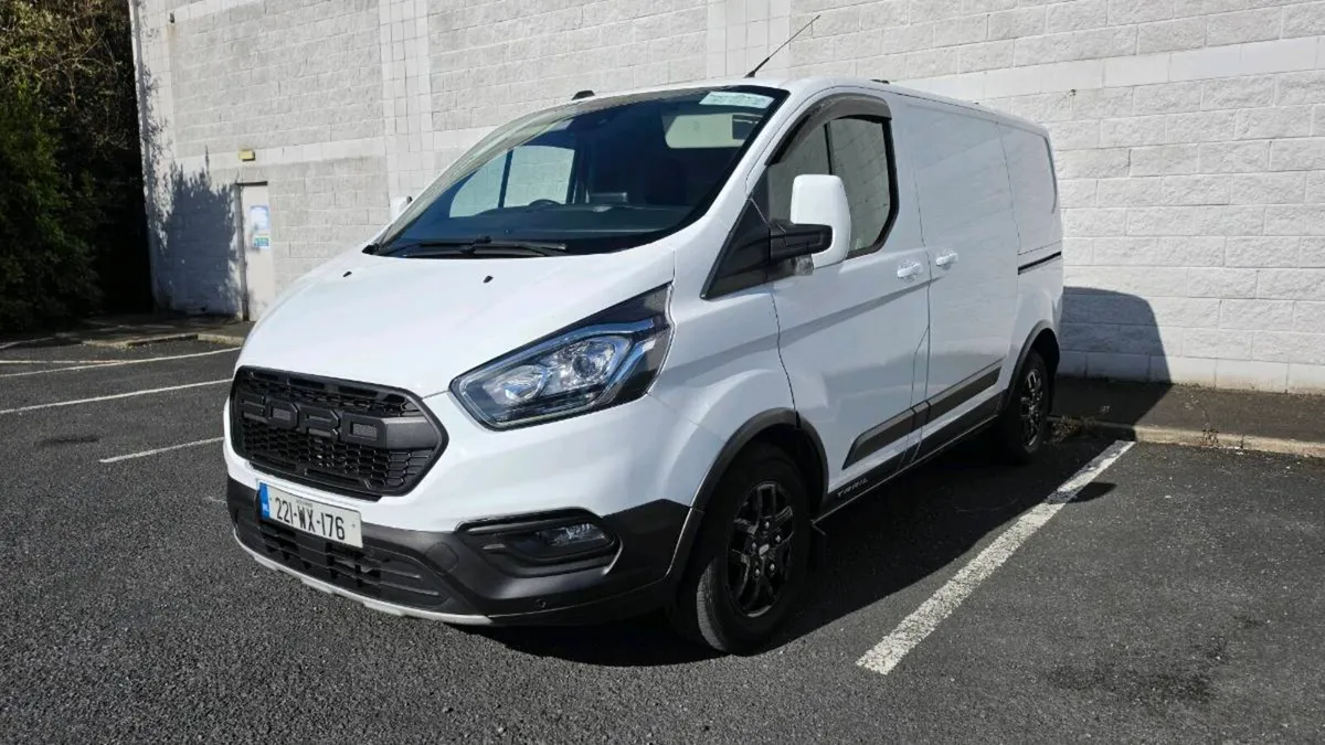 2022 Transit Custom Trail with Crew Cab kit no vat - Image 1