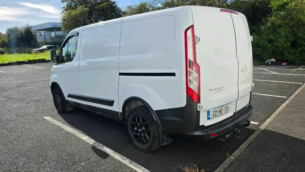 2022 Transit Custom Trail with Crew Cab kit no vat - Image 3
