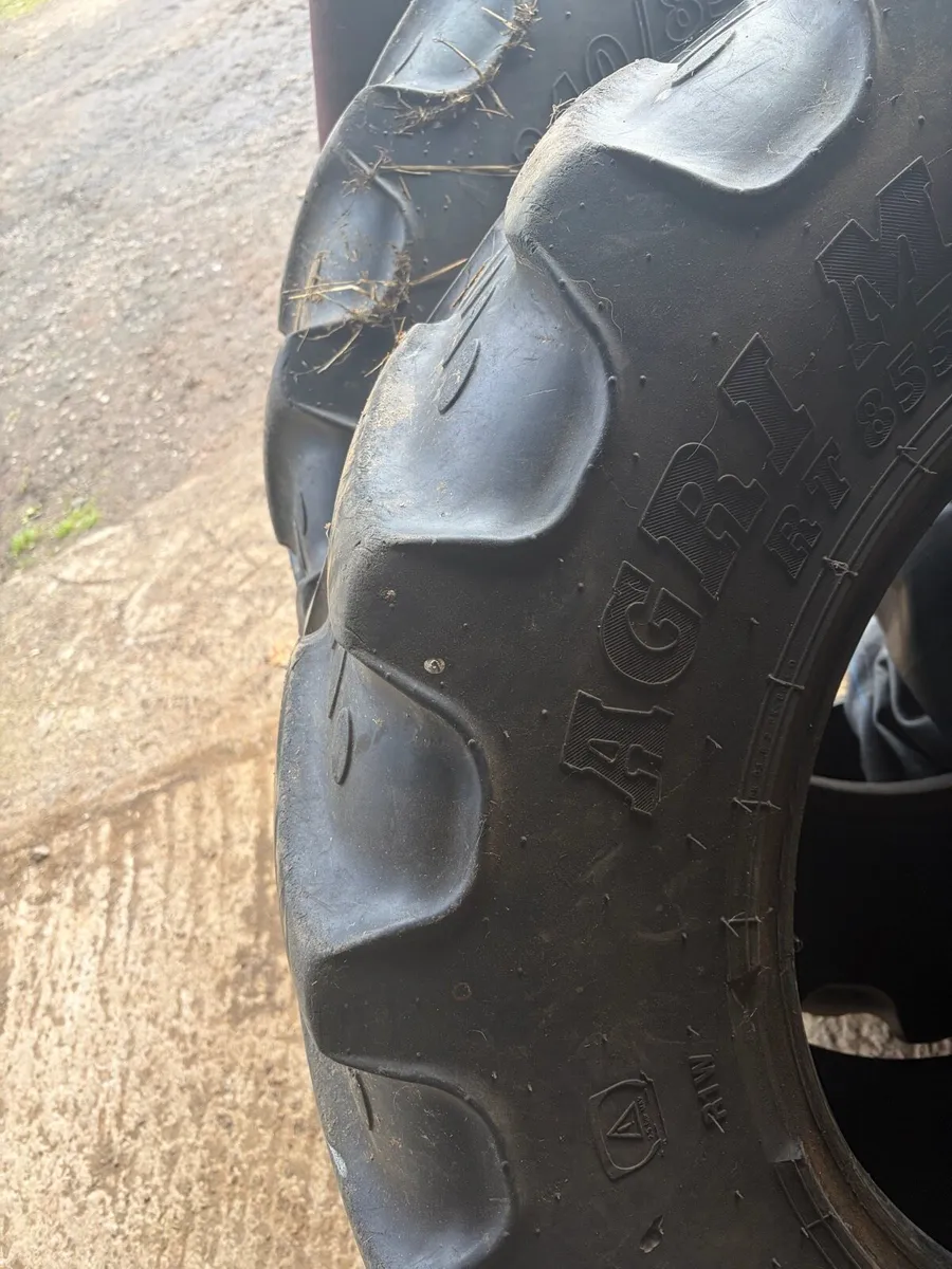 Tractor tires - Image 2