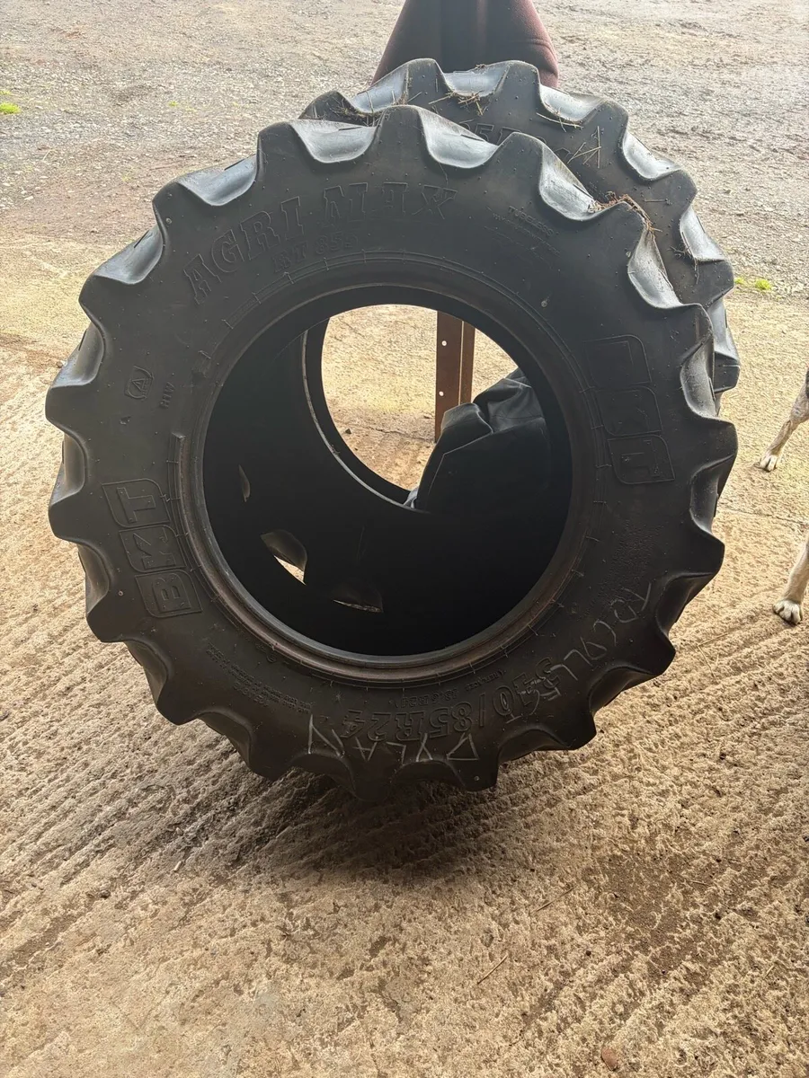 Tractor tires - Image 1