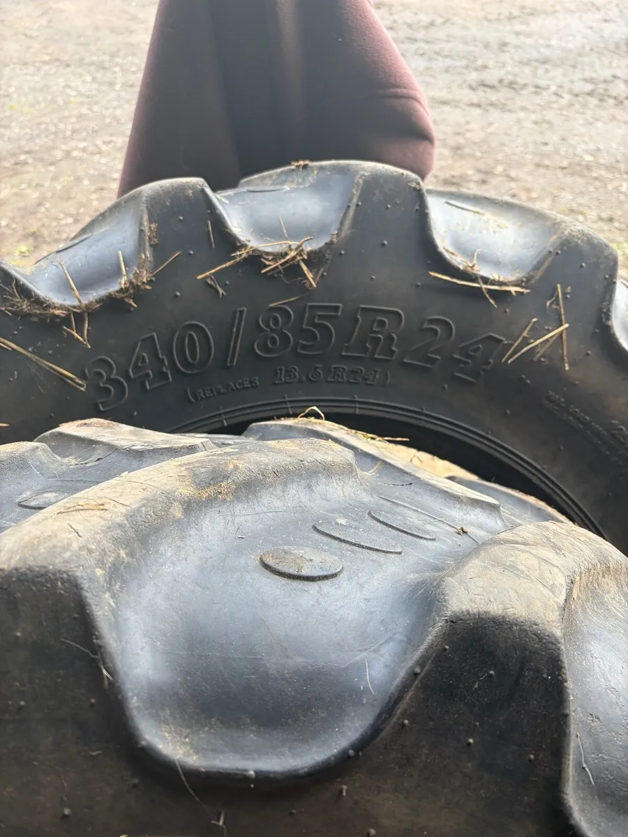Tractor tires - Image 3