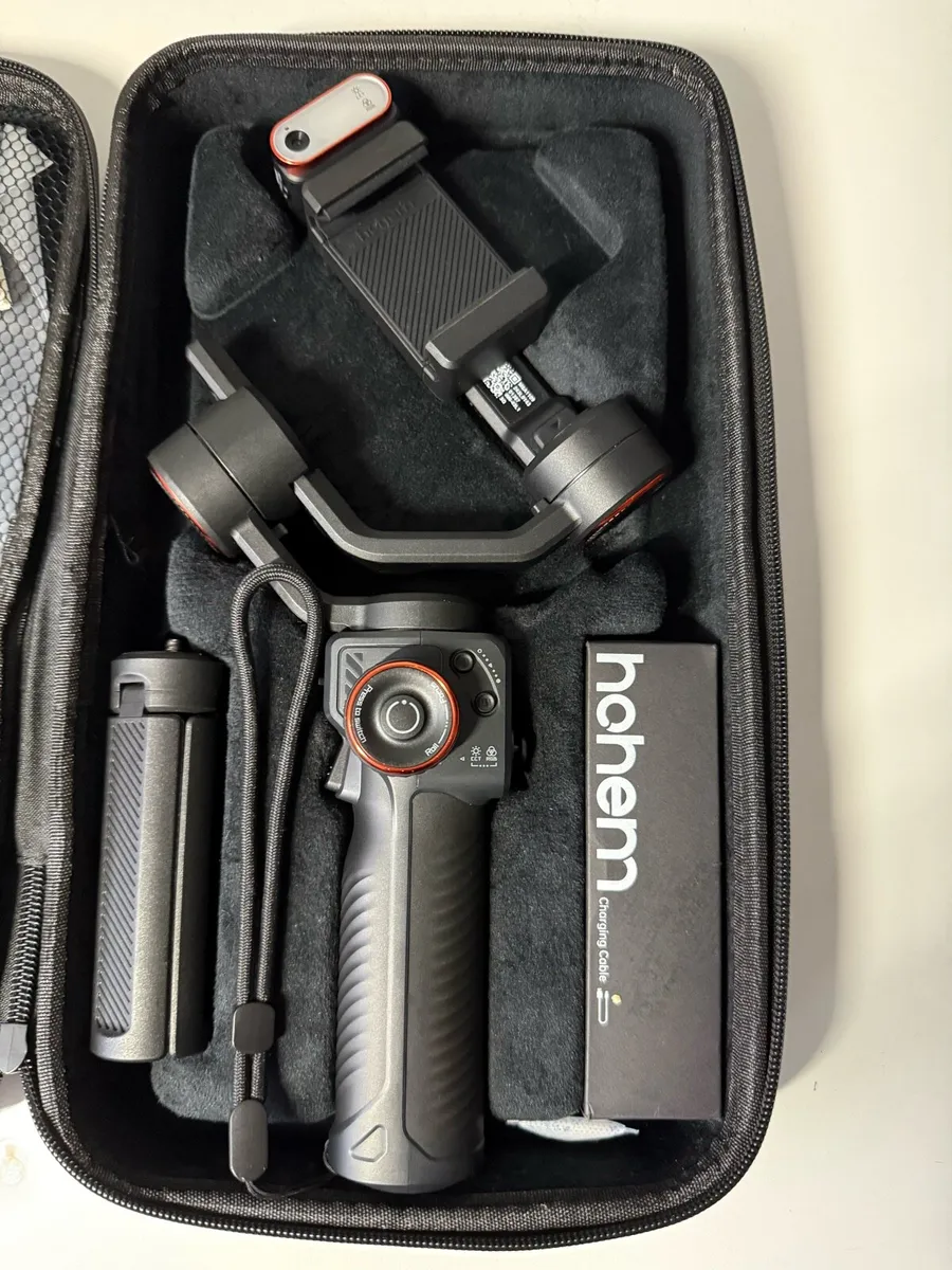 Hohem iSteady M6 Kit - AI Tracking Gimbal - Image 1
