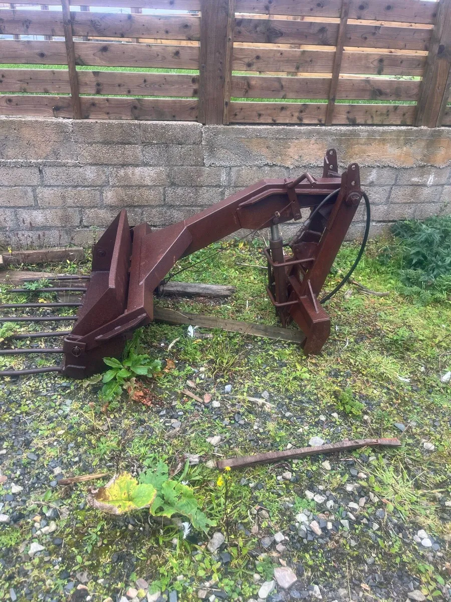 Back end loader - Image 1