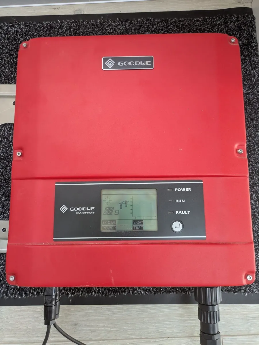 GoodWe solar inverter 1500W - Image 1