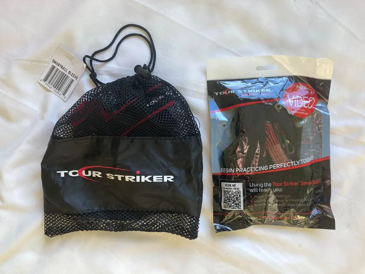 Tour Striker Smart Ball + Official Sleeve - Image 1