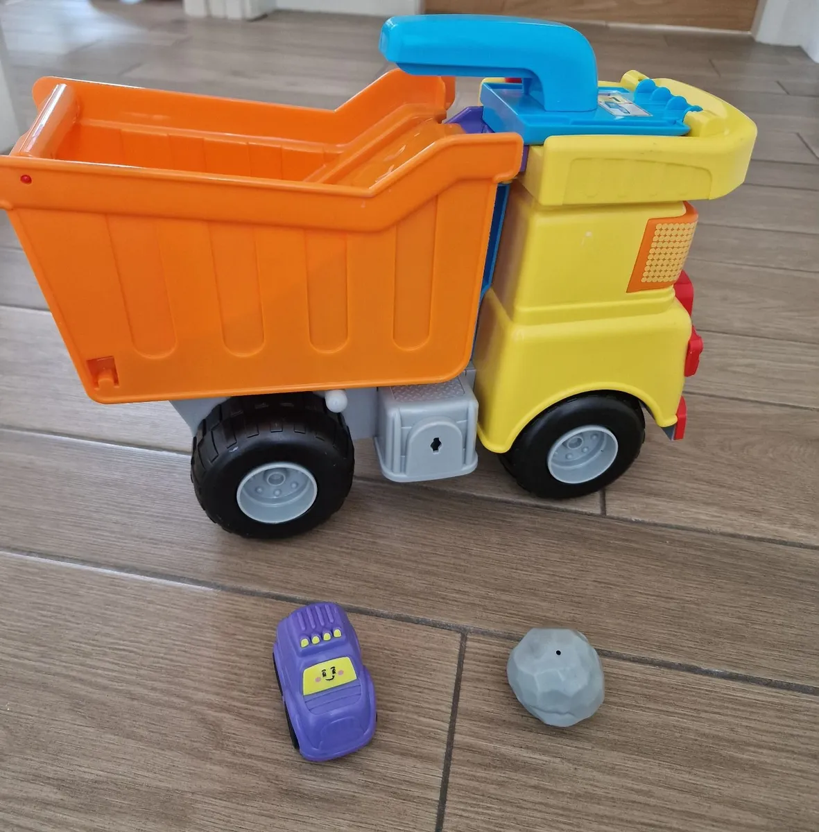 VTECH Toot Toot Dumper Truck - Image 3