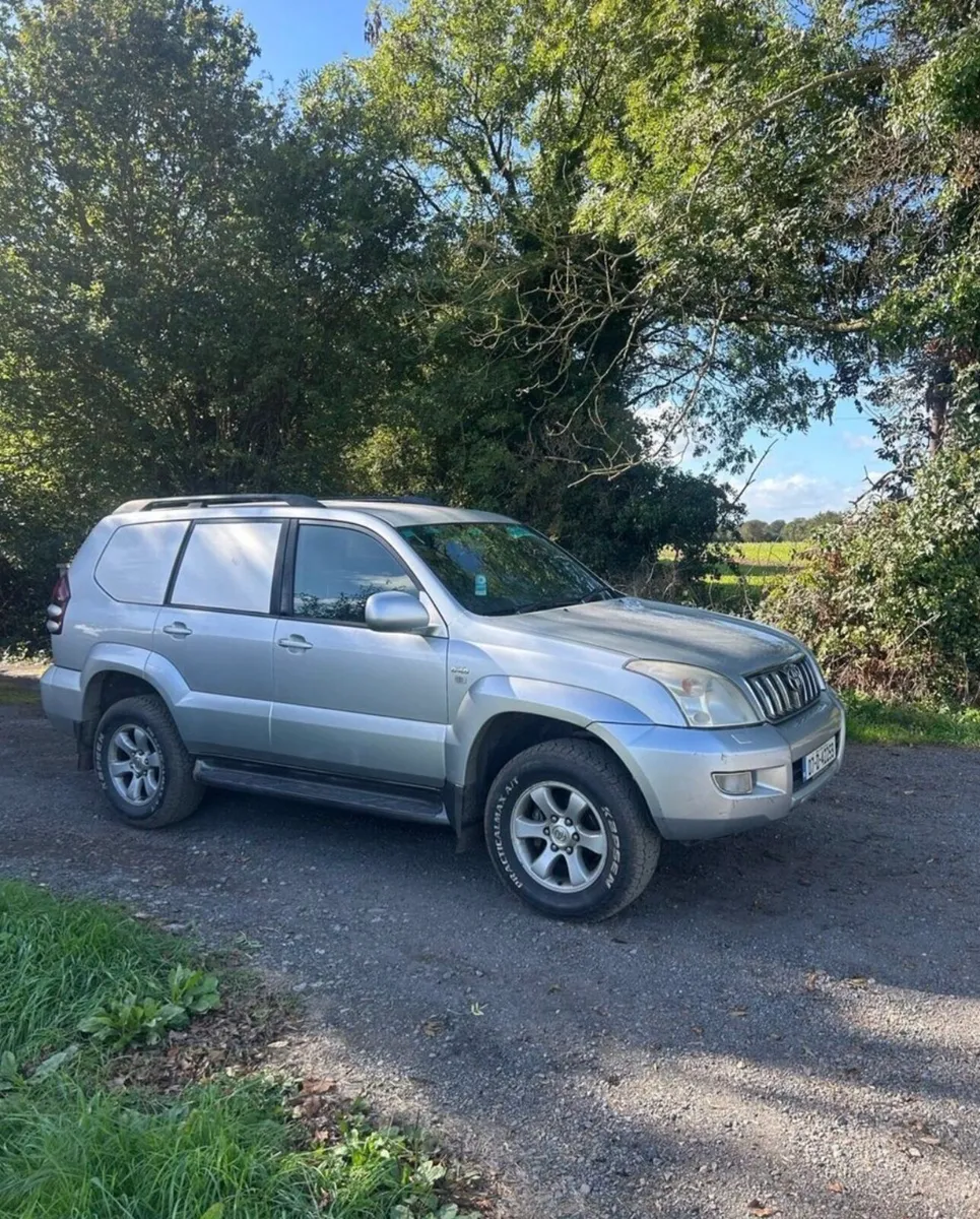 Toyota Landcruiser fresh Doe - Image 2