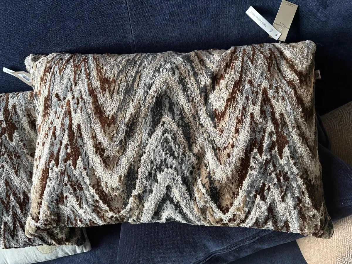 Cushions - Image 4
